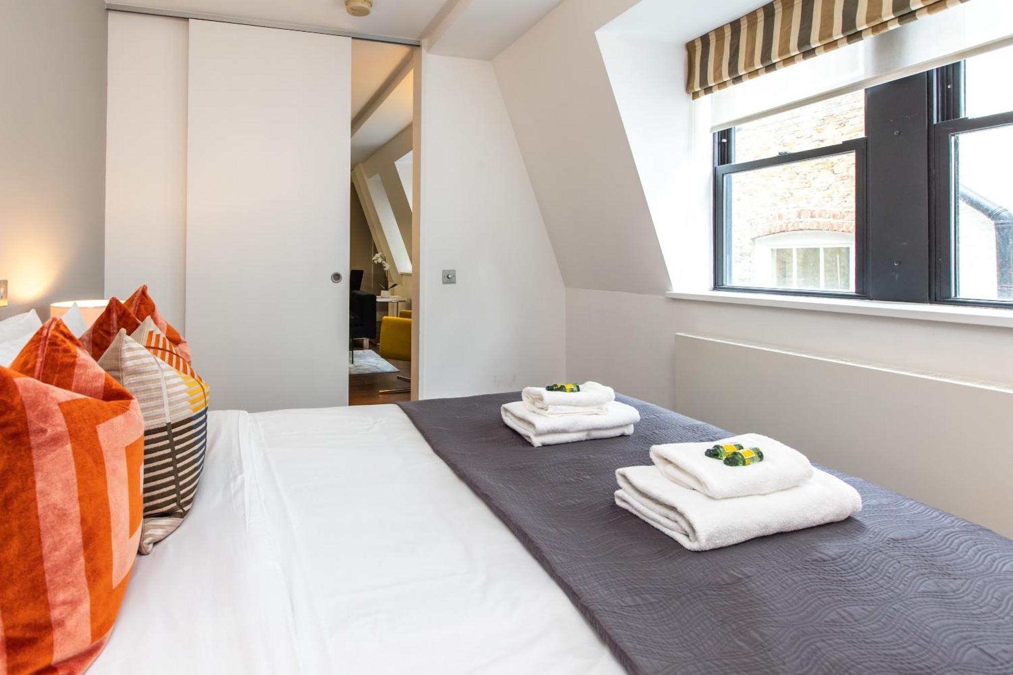 Apartment Charming 1br Near Monument Station! London