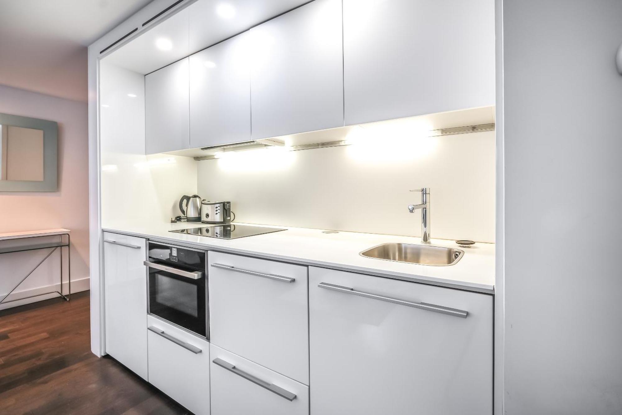 Charming 1br, 2min From Monument Station! Apartamento
