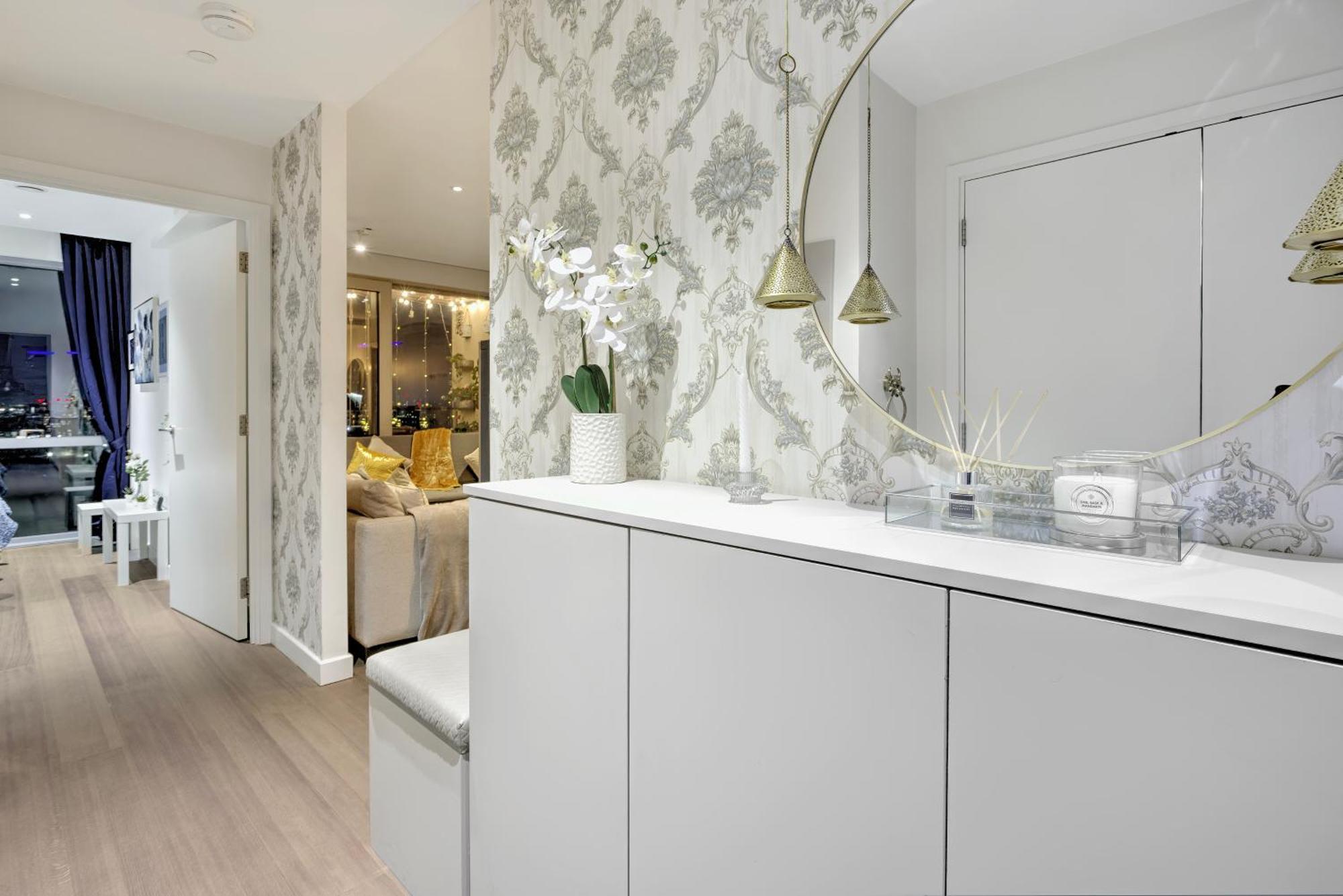 Apartment Trendy 3-bed, 2-bath - O2 Escape - Your Ideal London