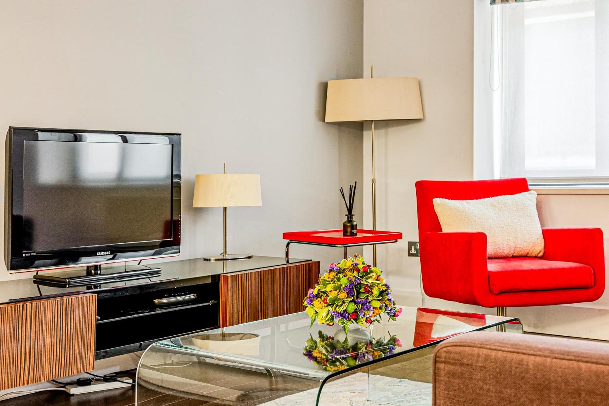 Modern 1br Flat Near Monument Station, London! Londres