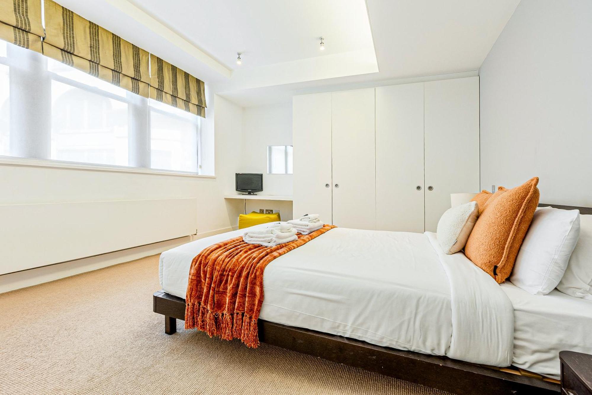 Modern 1br Flat Near Monument Station, London! * London