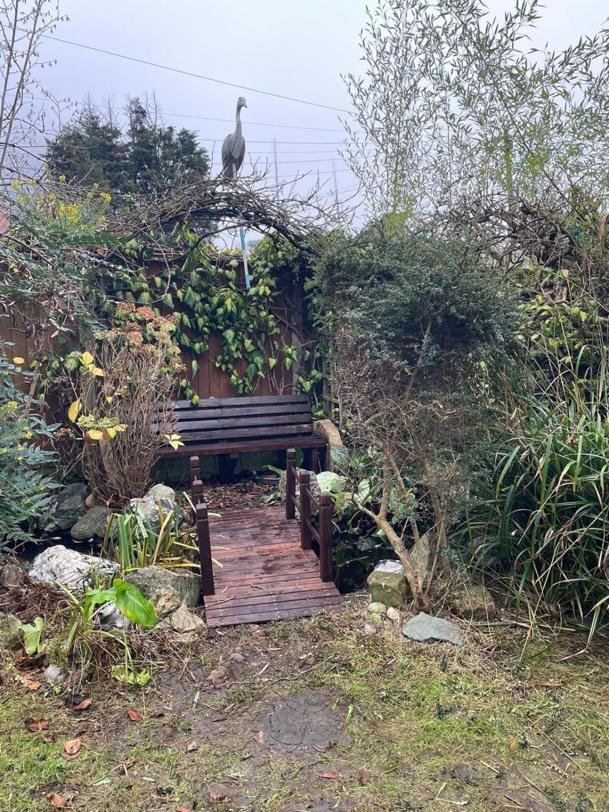Holiday home House For 7, Garden With Pond, 20min From Heathrow *