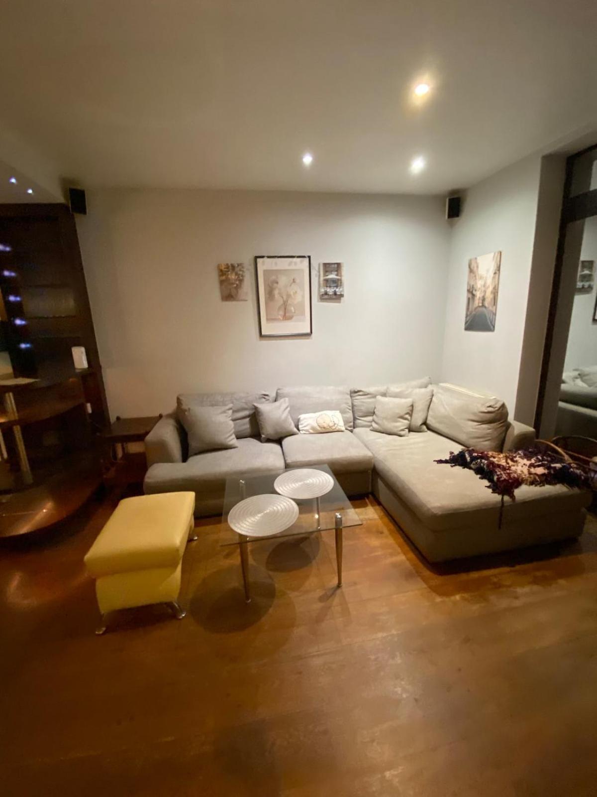 Holiday home House For 7, Garden With Pond, 20min From Heathrow