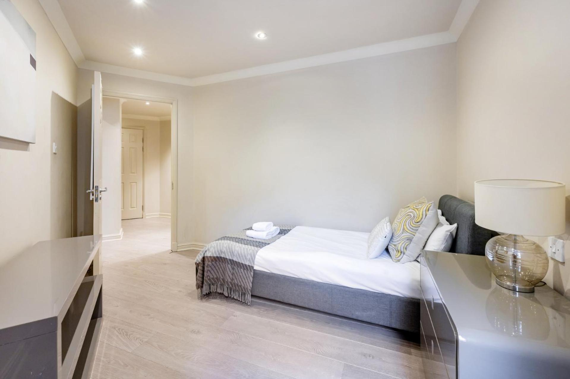 Stylish Retreat In The Heart Of Maida Vale Apartment London
