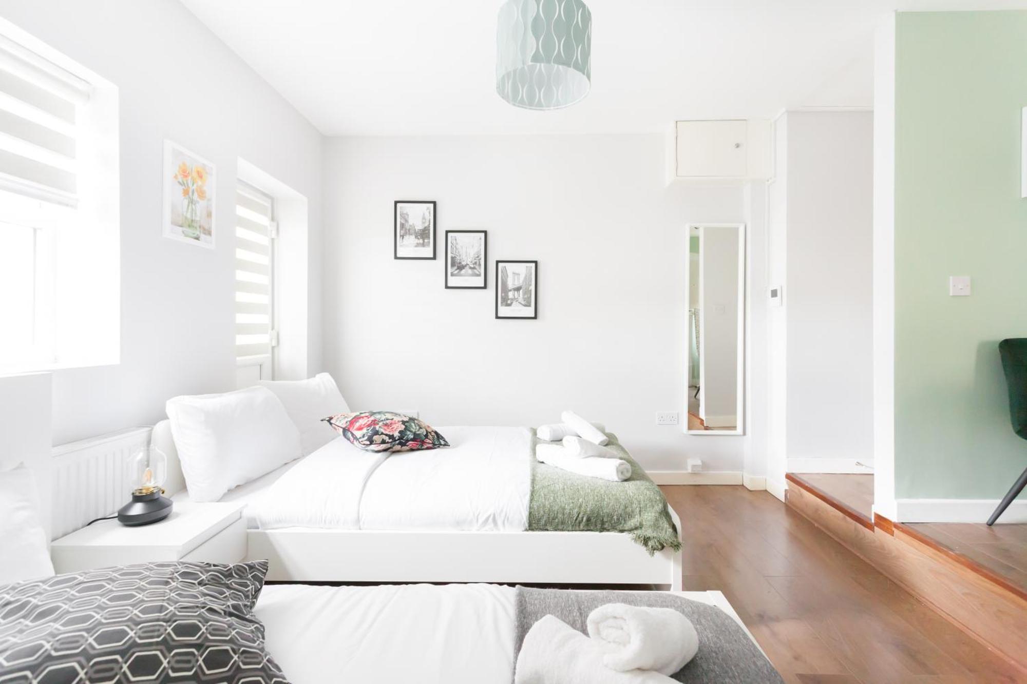 Lovely Flats In Dalston * London
