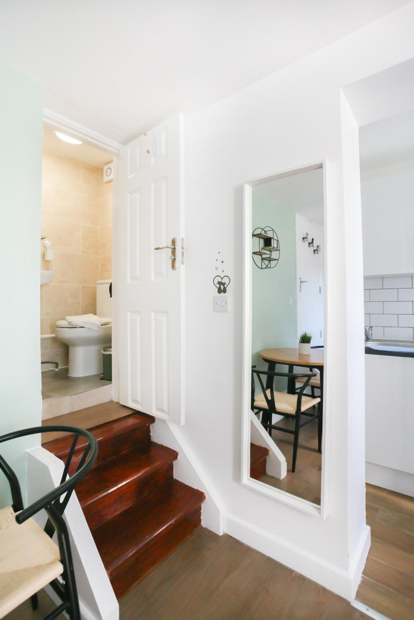 Lovely Flats In Dalston Apartment