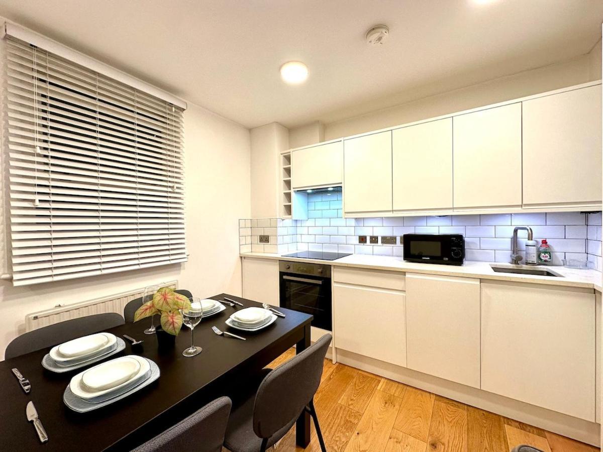 Apartment Deluxe Entire Flat In Centre