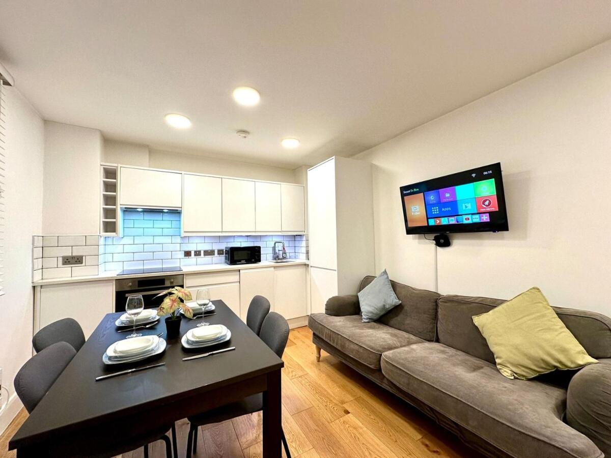 Deluxe Entire Flat In Centre * London