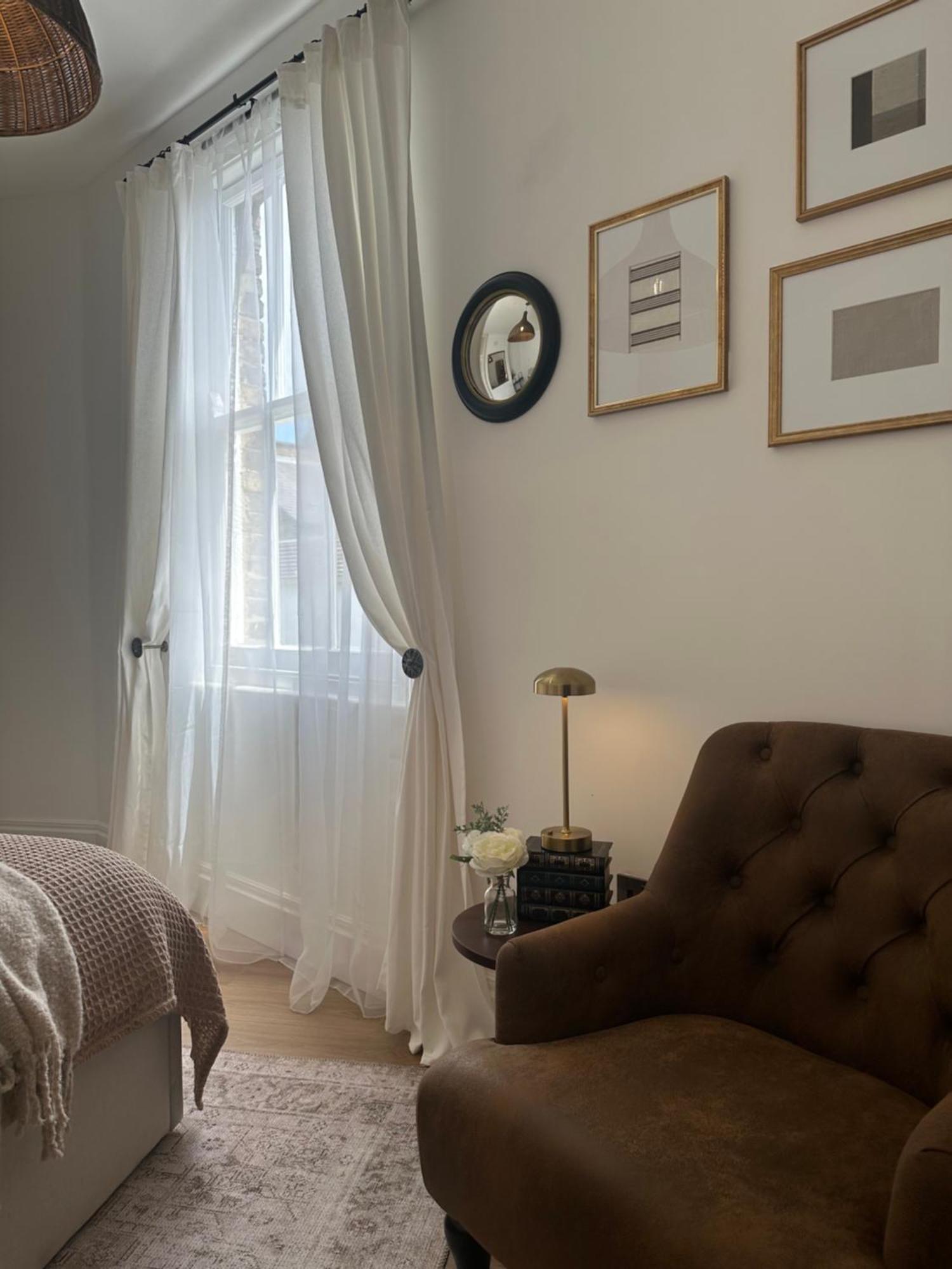 Entire Flat In The Diamond Of Battersea