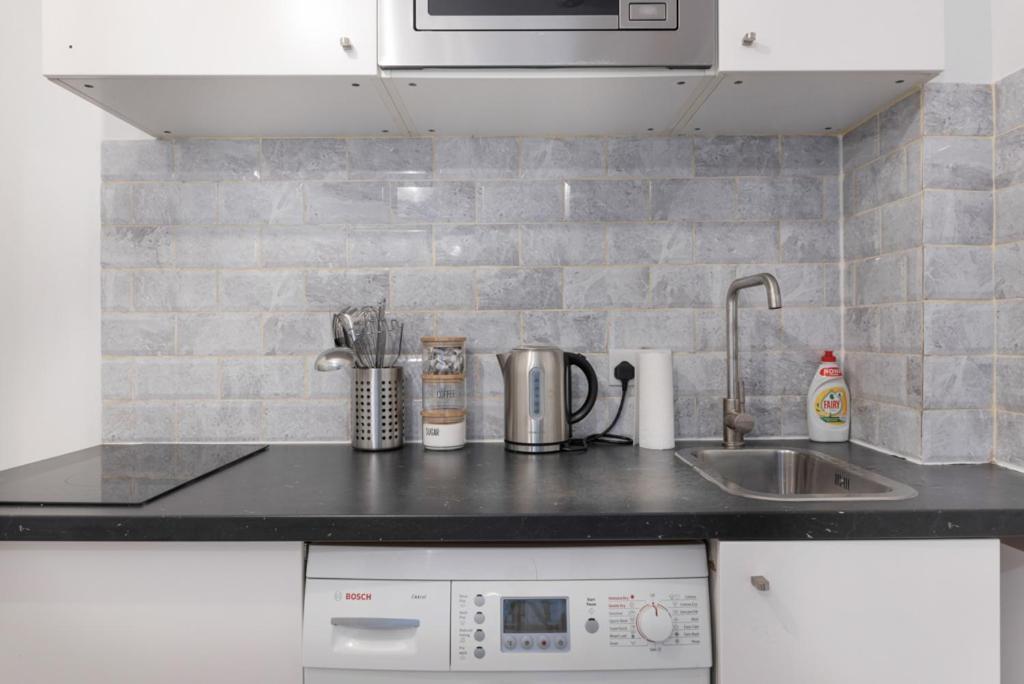 Cosy Farringdon Apartment