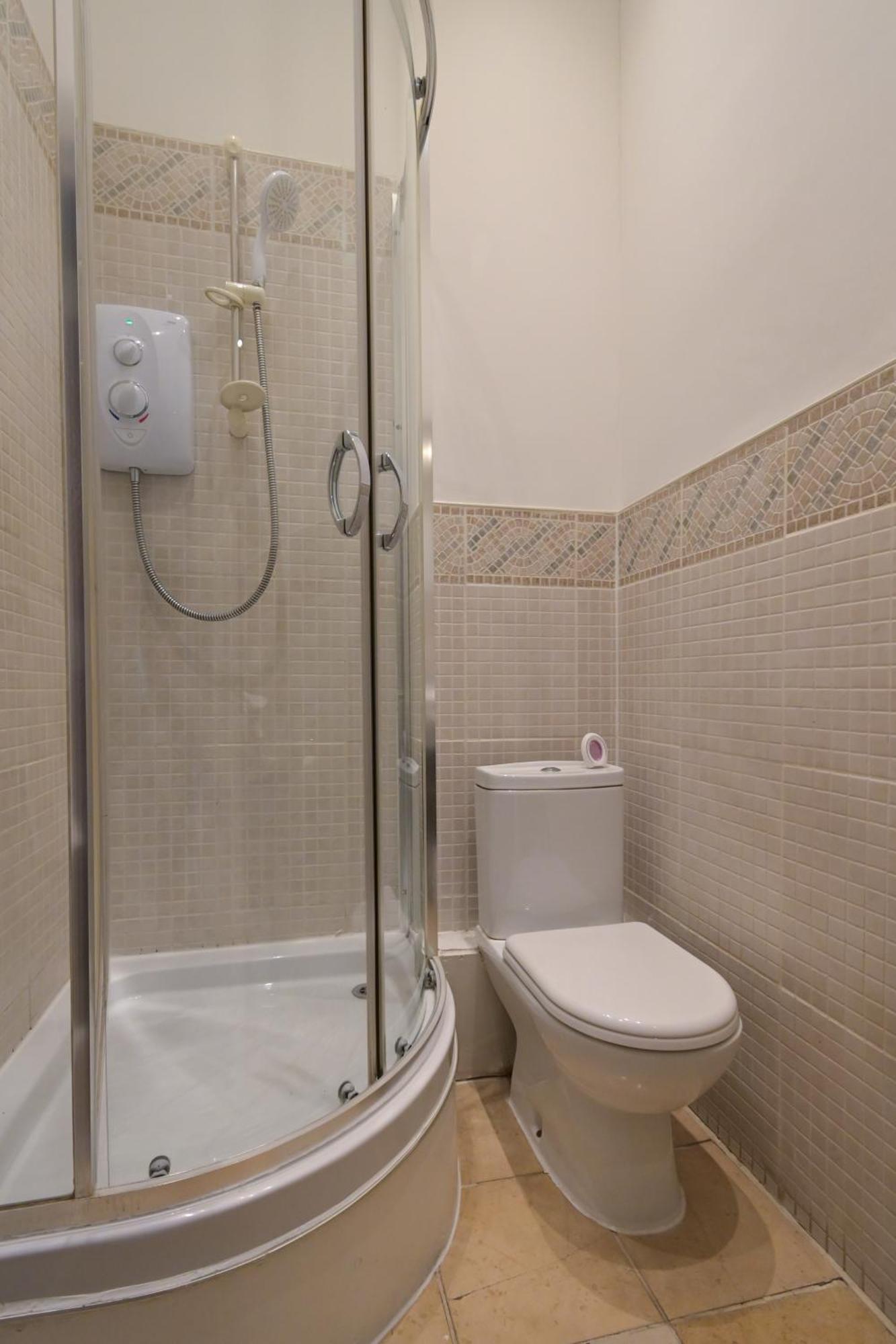 Queensway Hyde Park Flat By Dc Guest house *