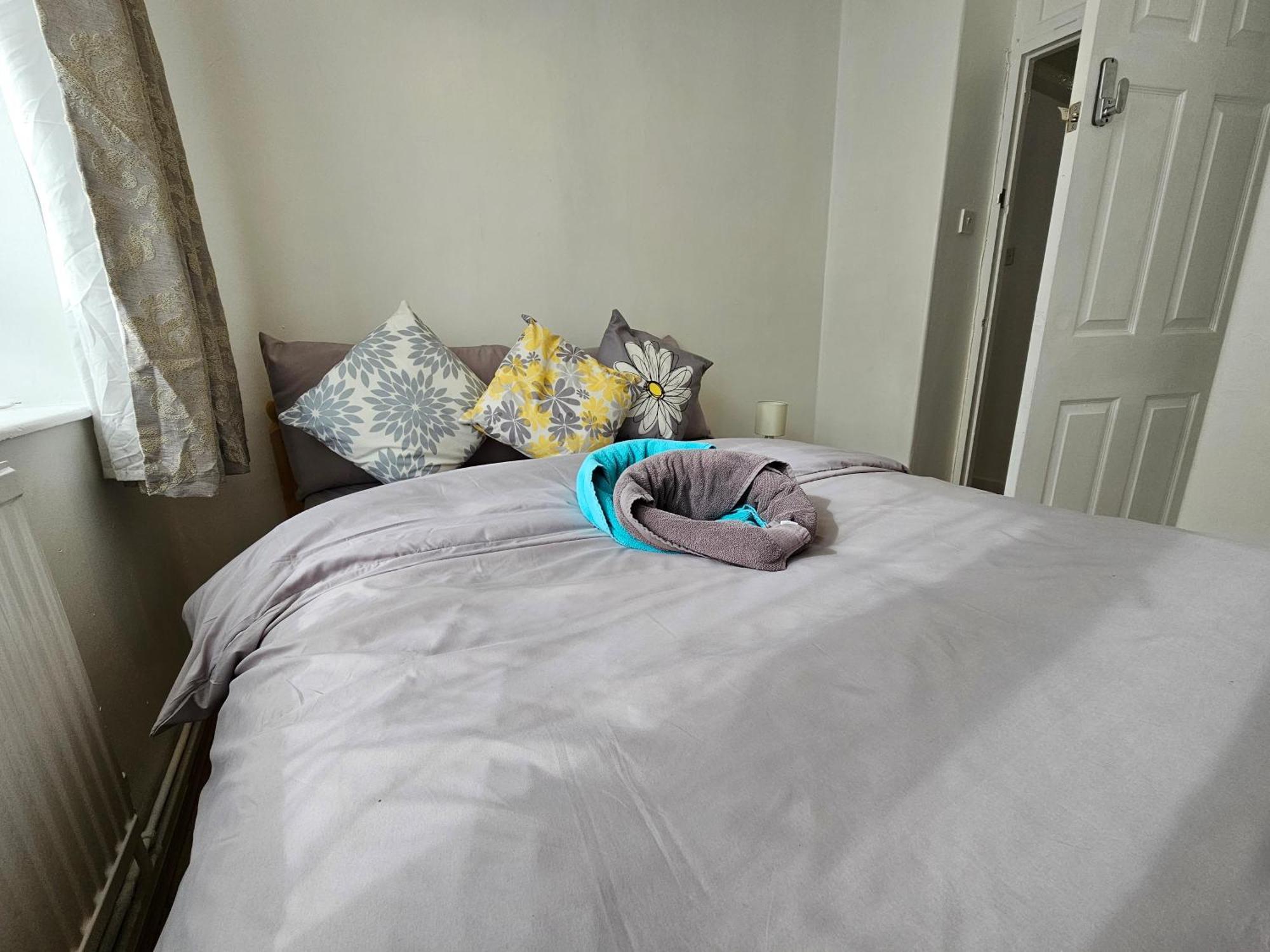 Globe Guest house