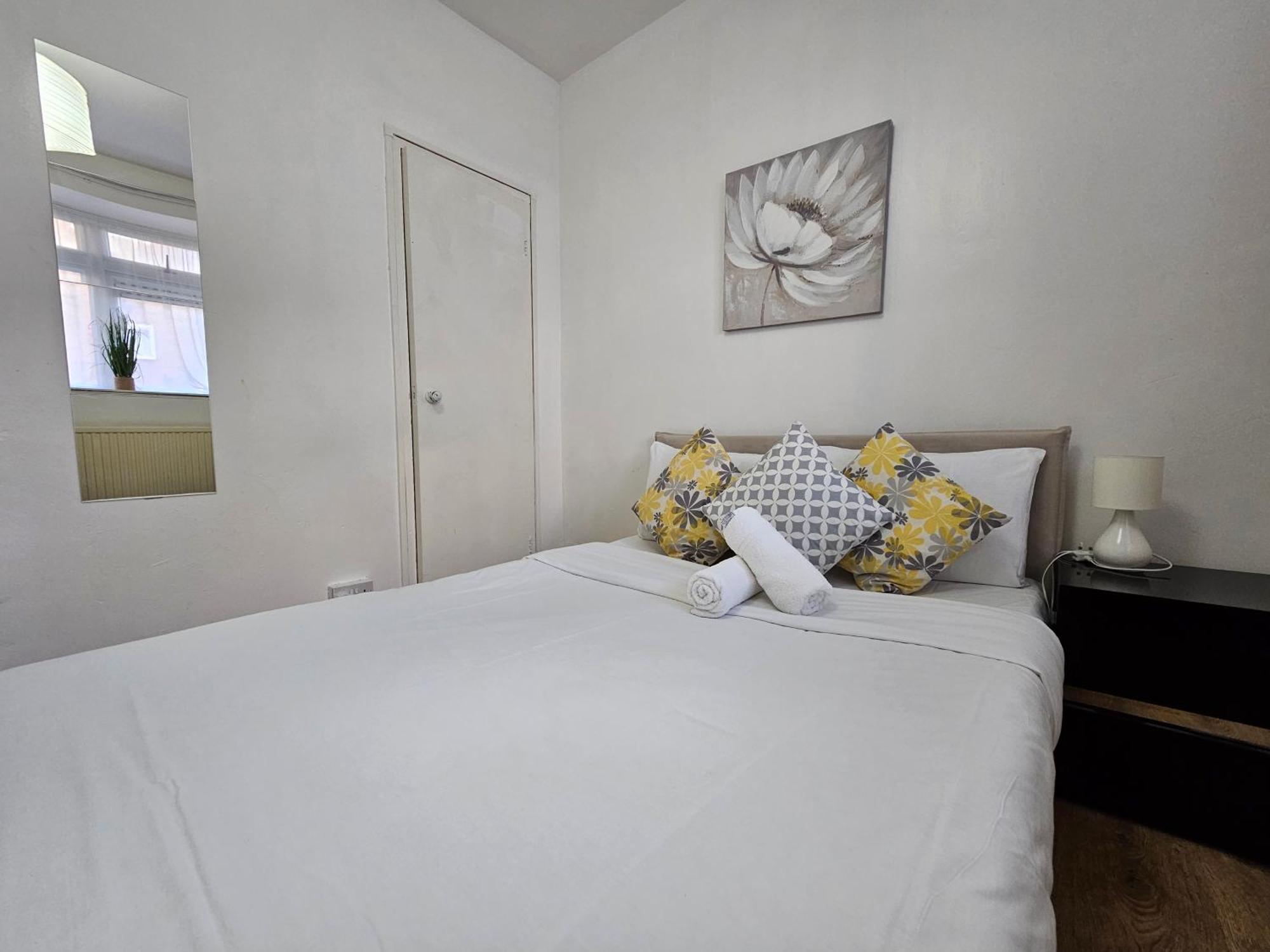 Globe Guest house