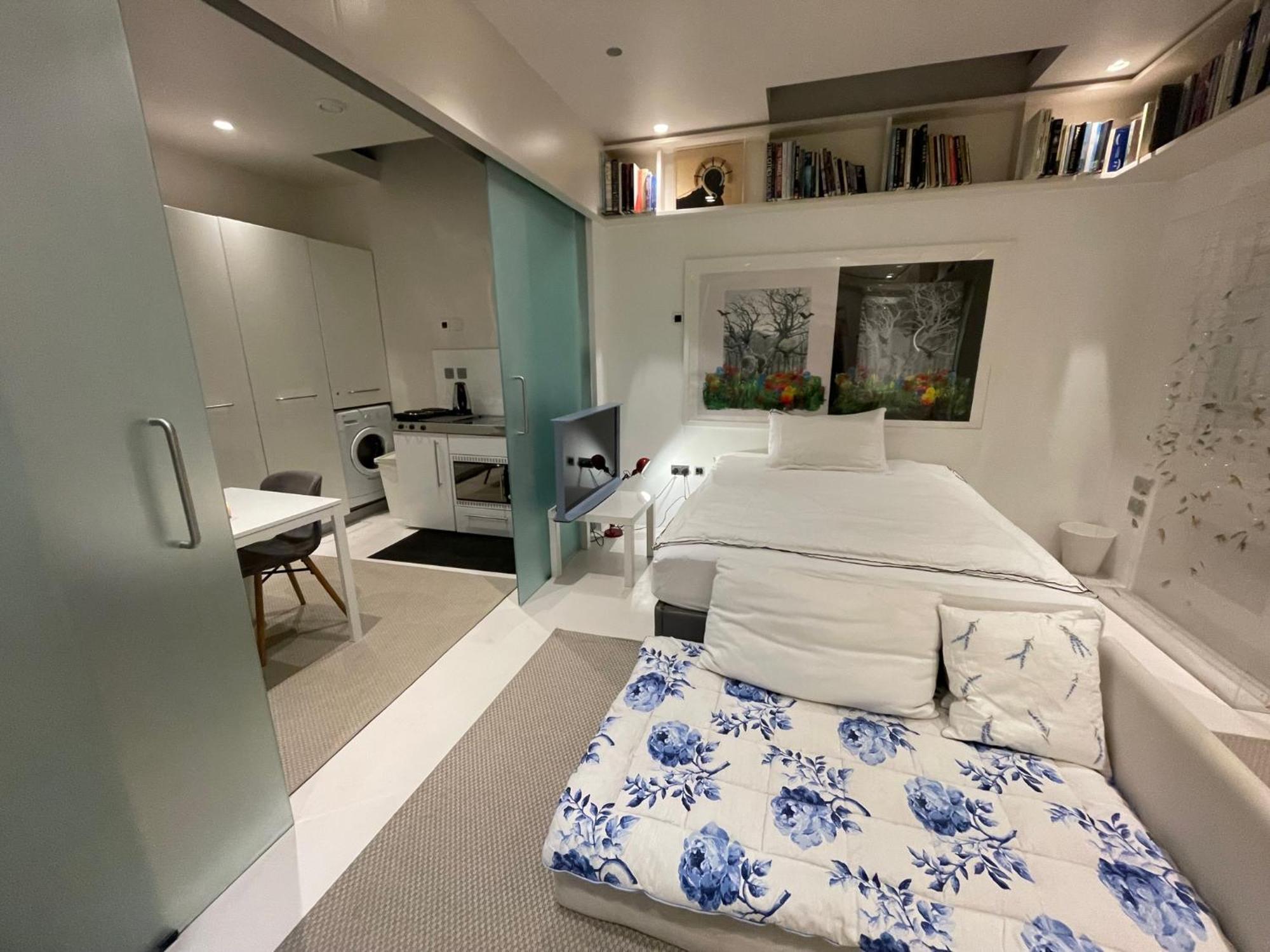 Modern Self-contained Ground And Basement London
