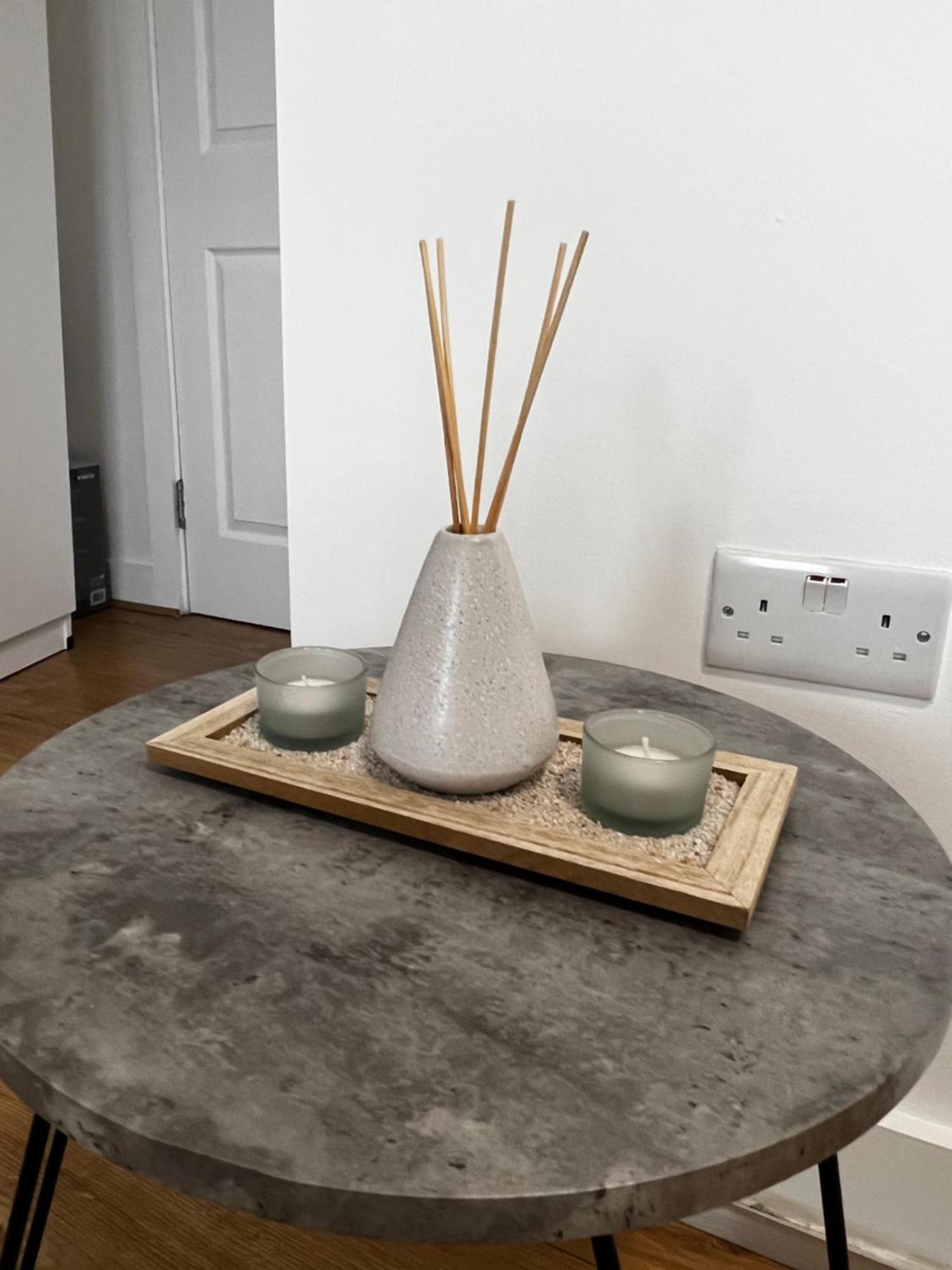 Apartment Flat In *