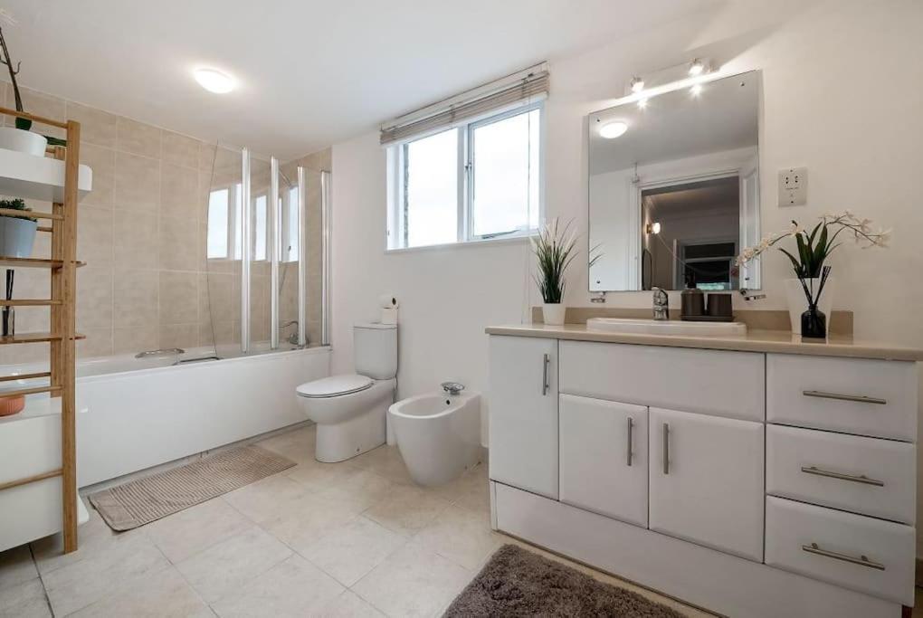 Apartment Knightsbridge Two Bed *