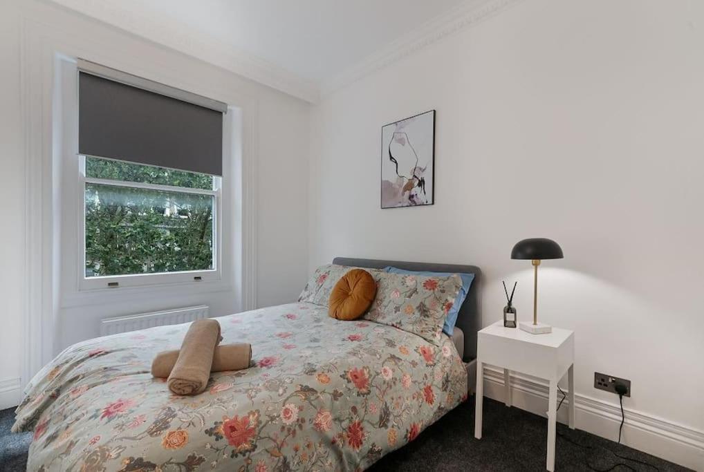 Knightsbridge Two Bed Apartment London