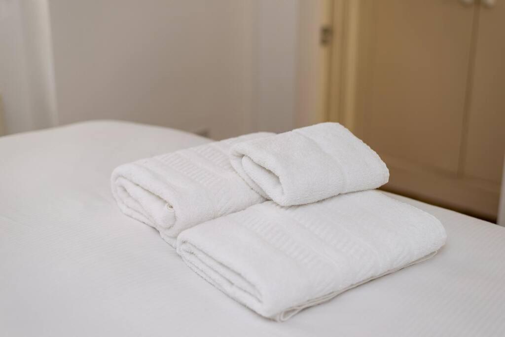 Elegant Near Portobello Road Market Apartment