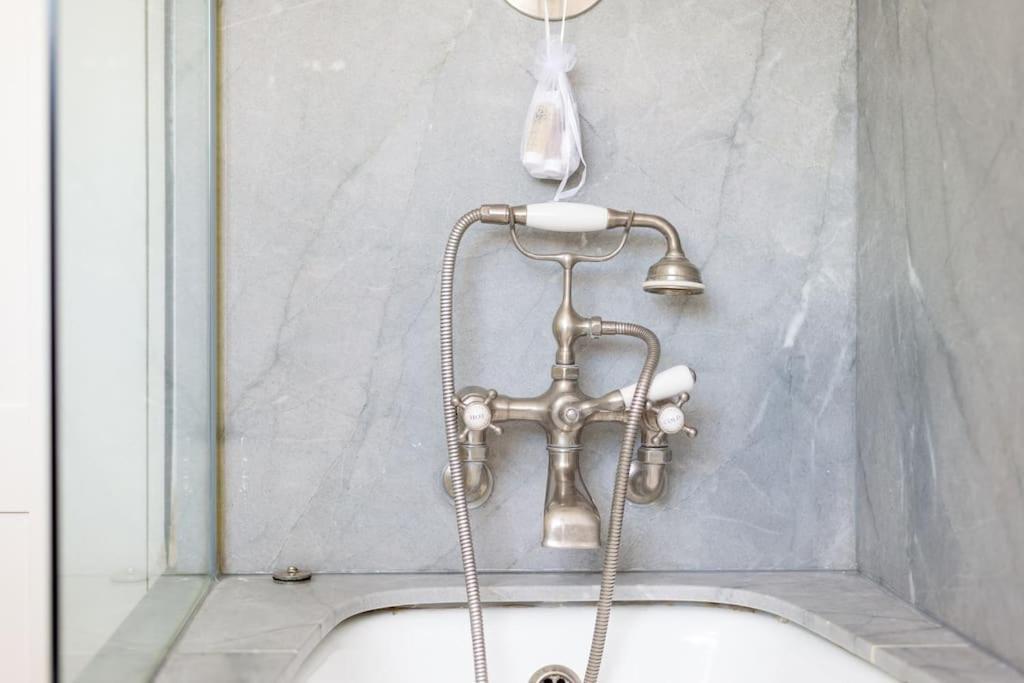Elegant Near Portobello Road Market Apartment *
