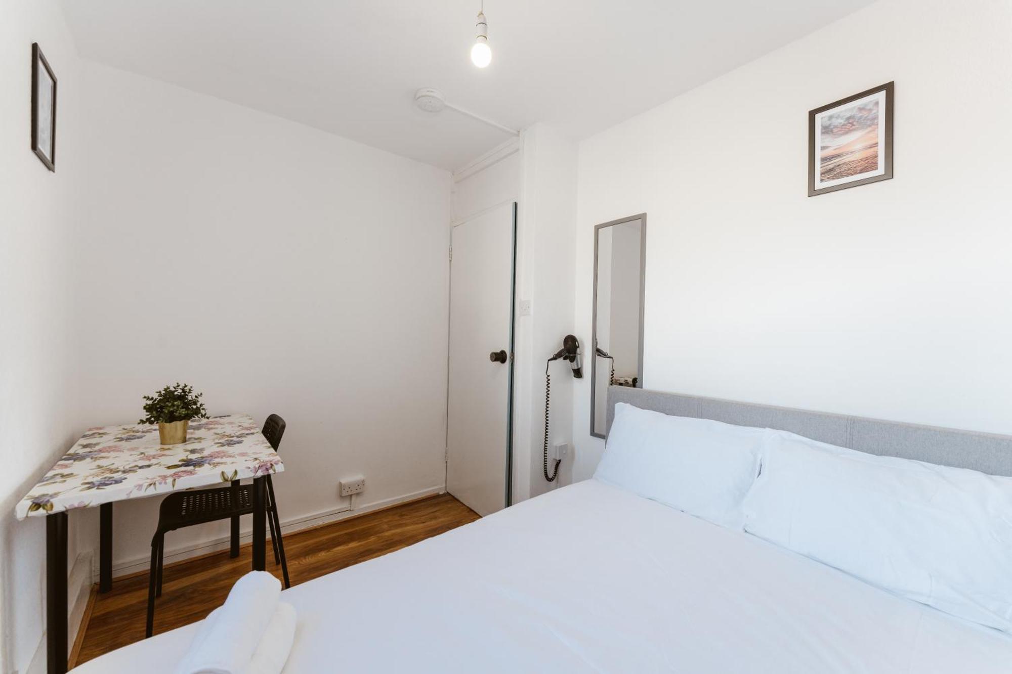 Shadwell Double - 13 * London