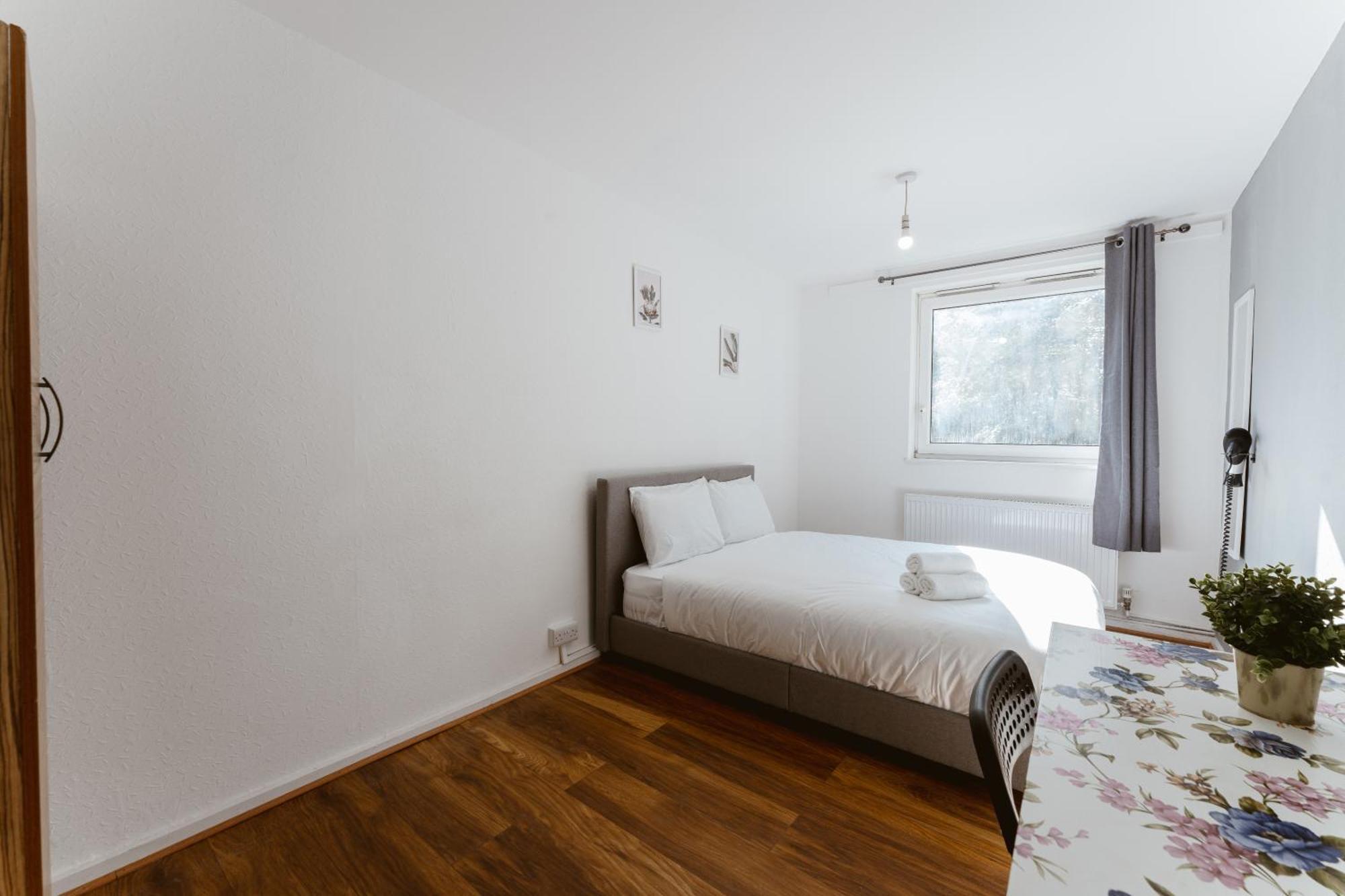 Shadwell Double - 13 * London
