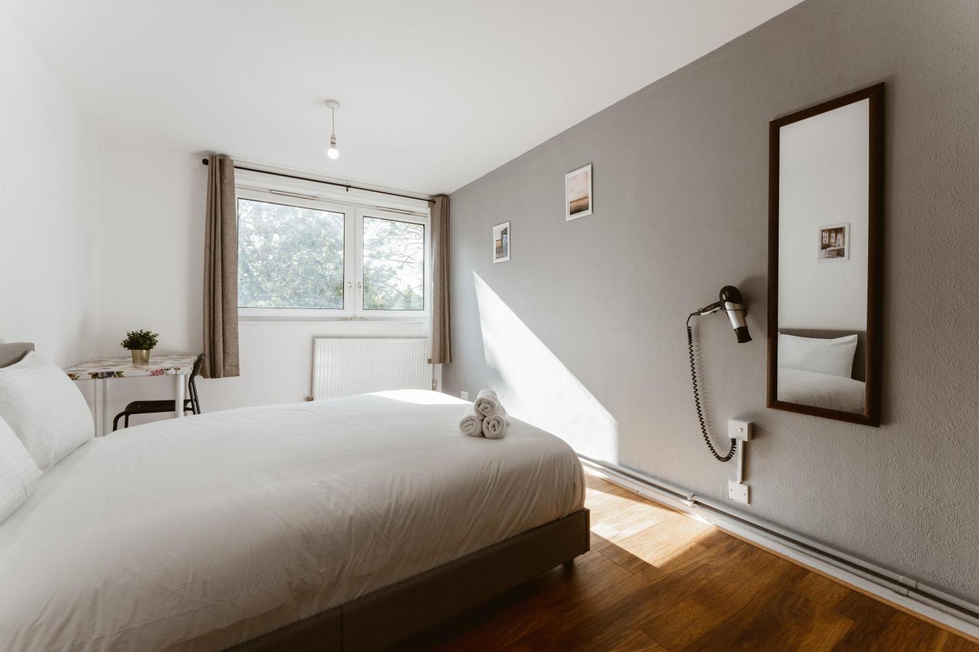 Shadwell Double - 13 * London