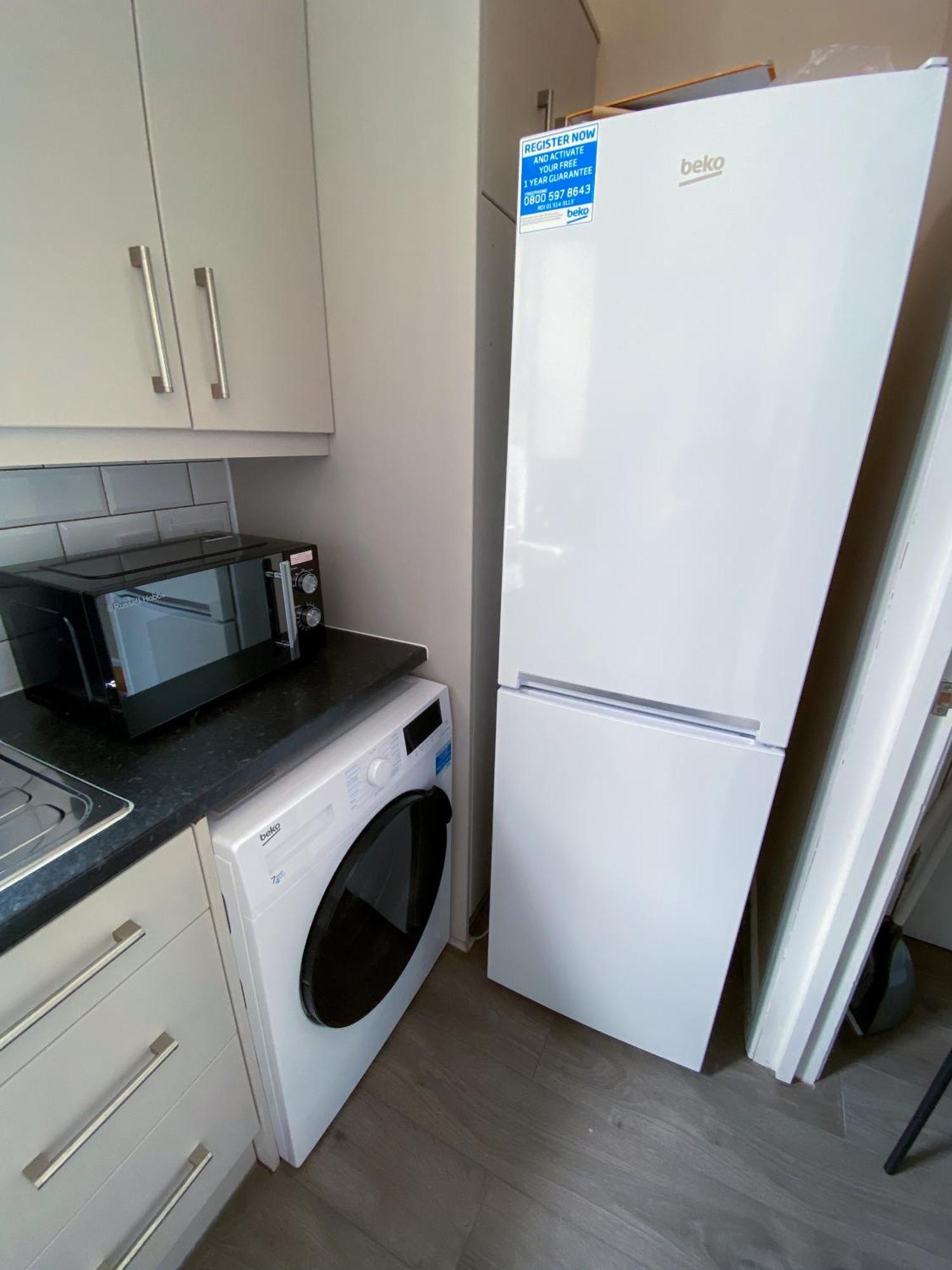 Modern 1 Bedroom Flat In Wood London