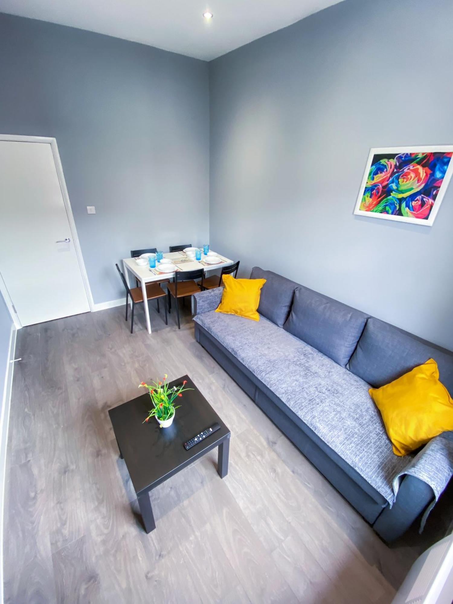 Apartment Modern 1 Bedroom Flat In Wood