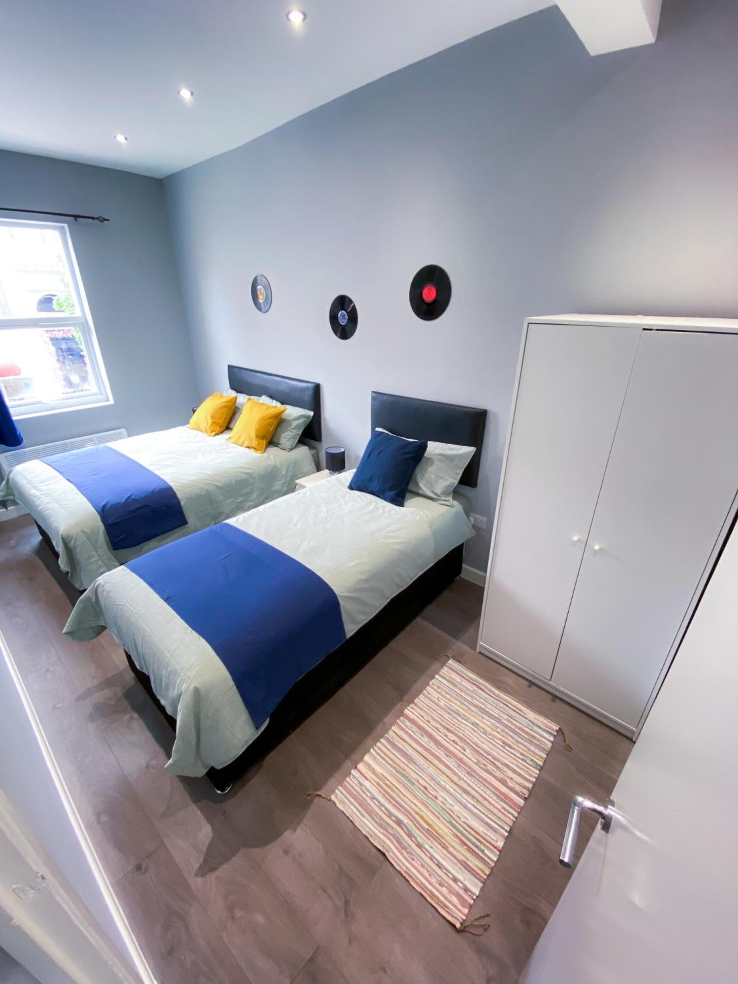 Modern 1 Bedroom Flat In Wood Apartment London