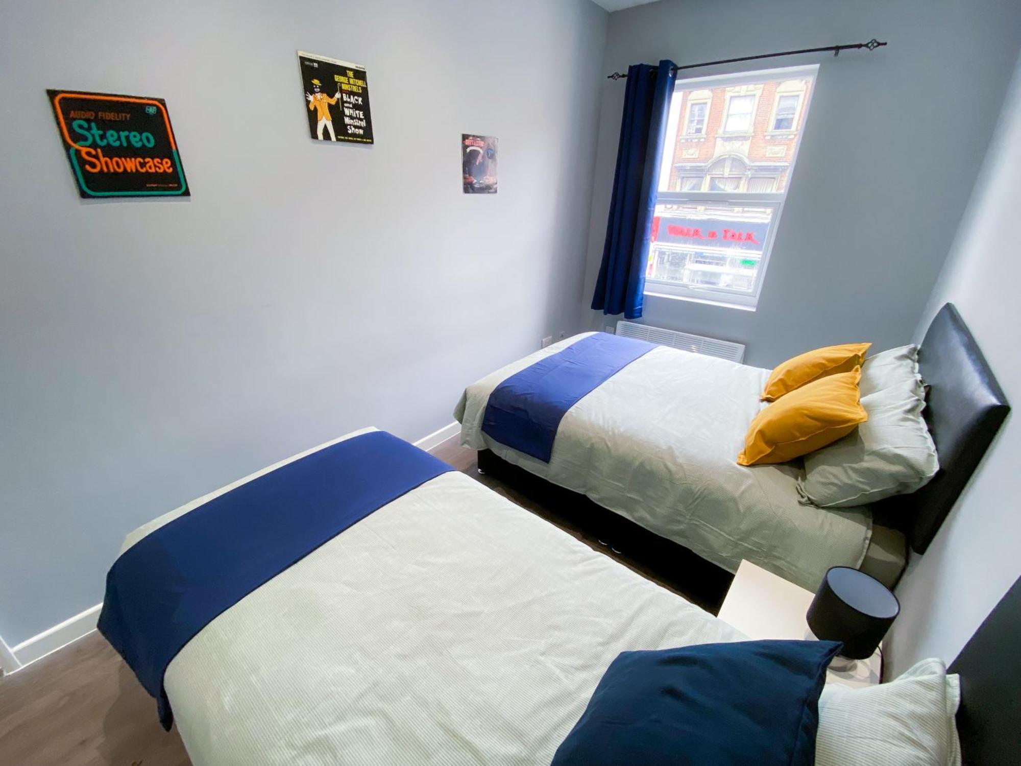 Modern 1 Bedroom Flat In Wood