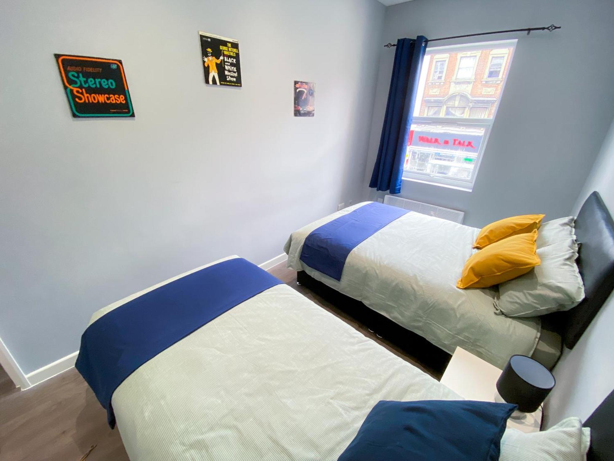 Modern 1 Bedroom Flat In Wood * London