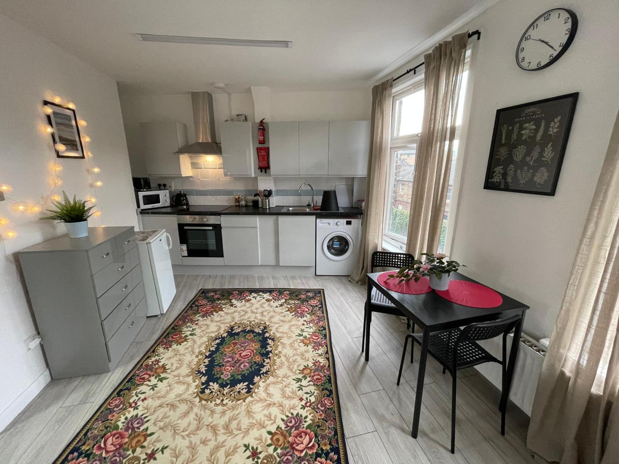Luminous Family Flat Apartment London