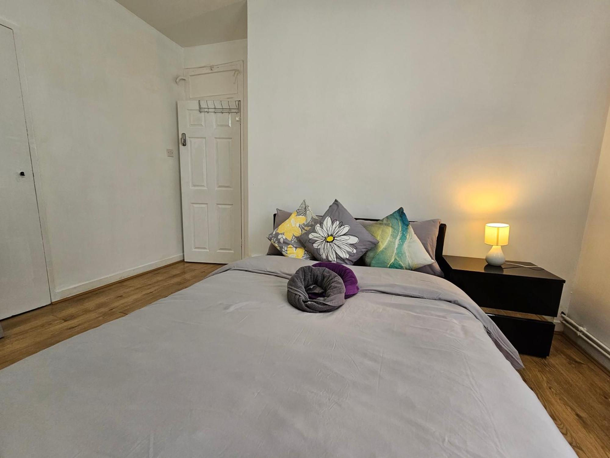 Globe Guest house
