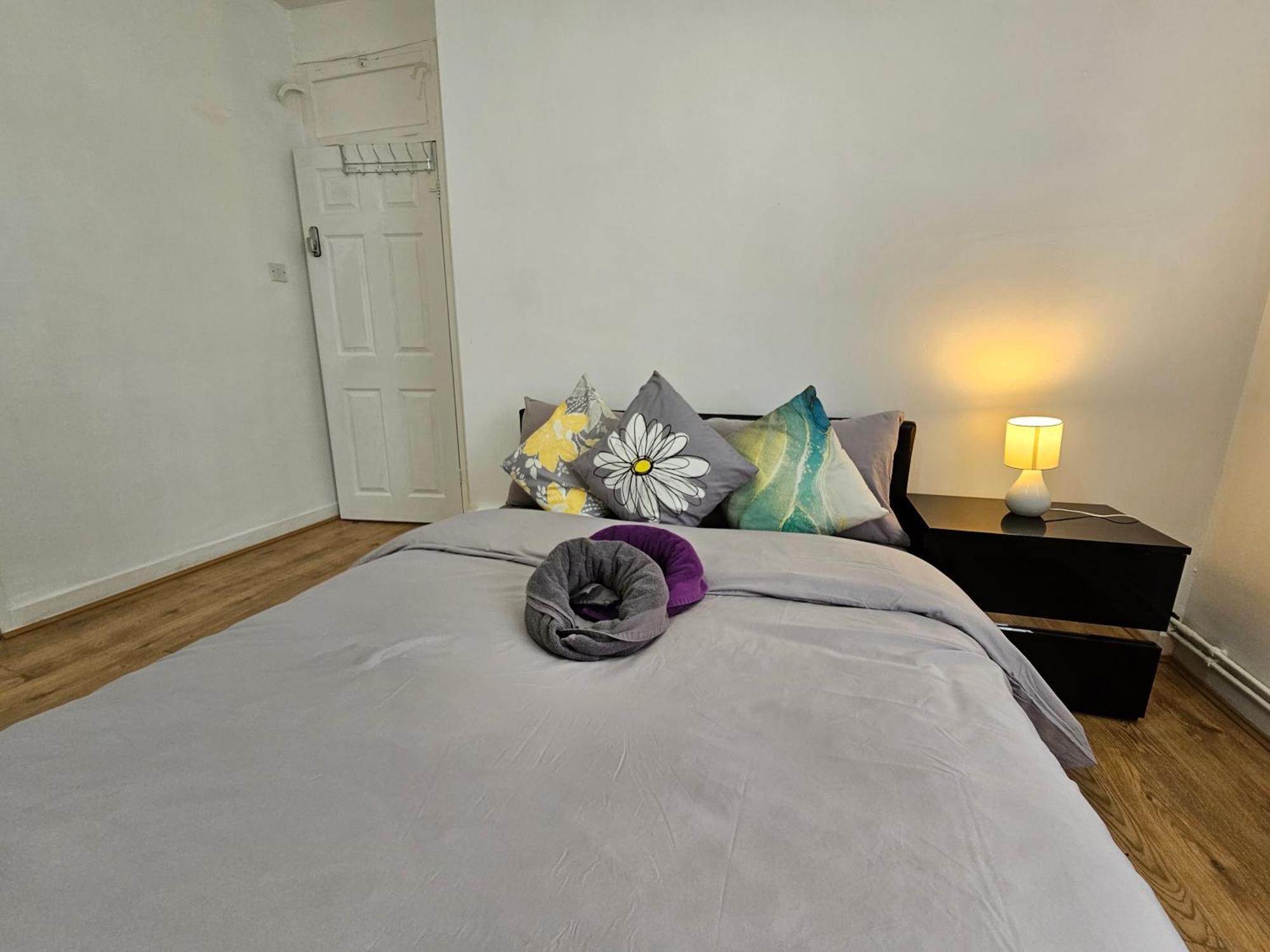 Globe Guest house London