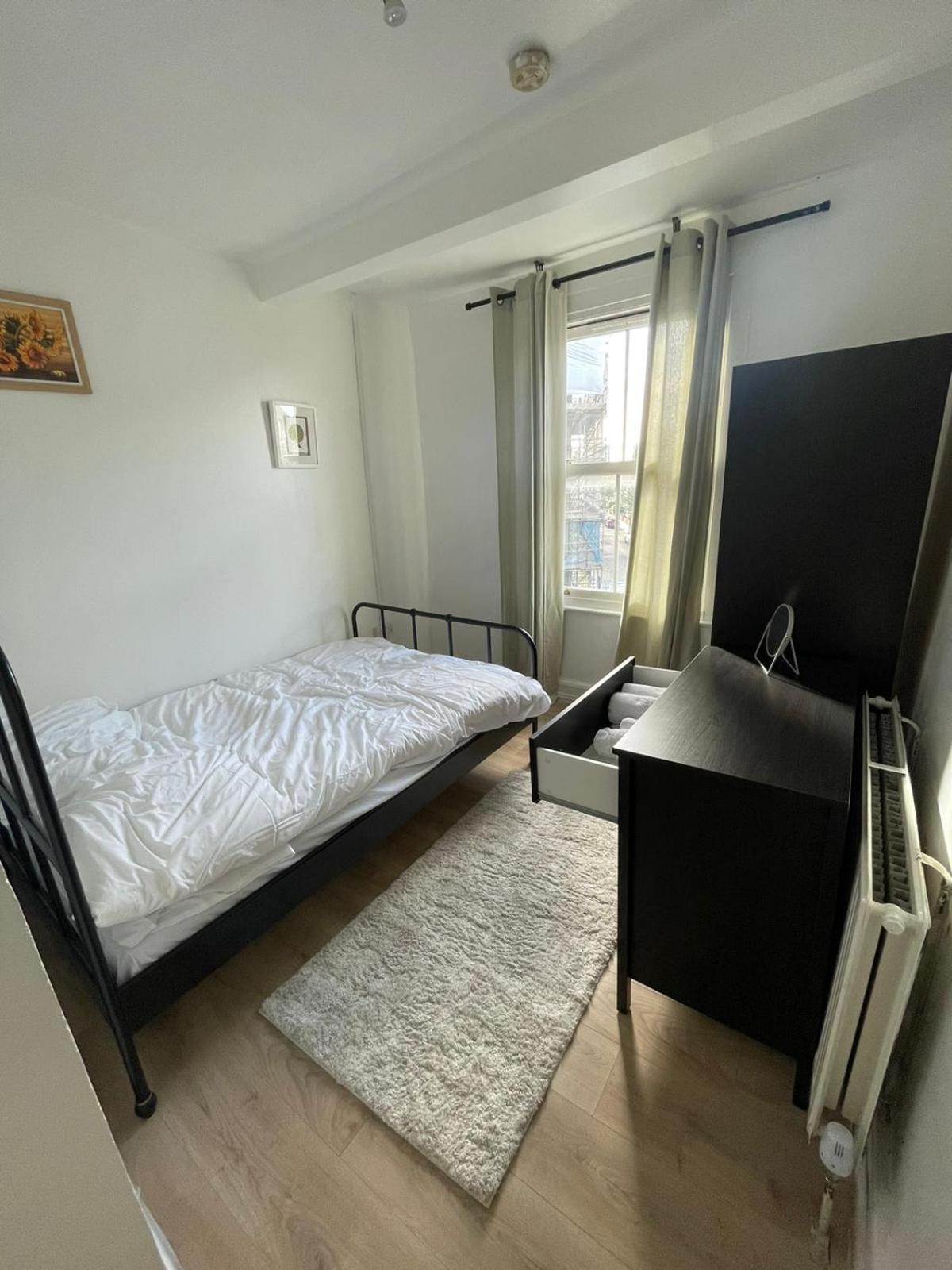 Homestay Islington London