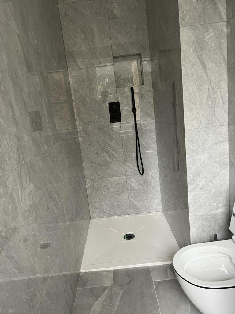 Gorgeous Newly Refurbished 2 Bedroom In London