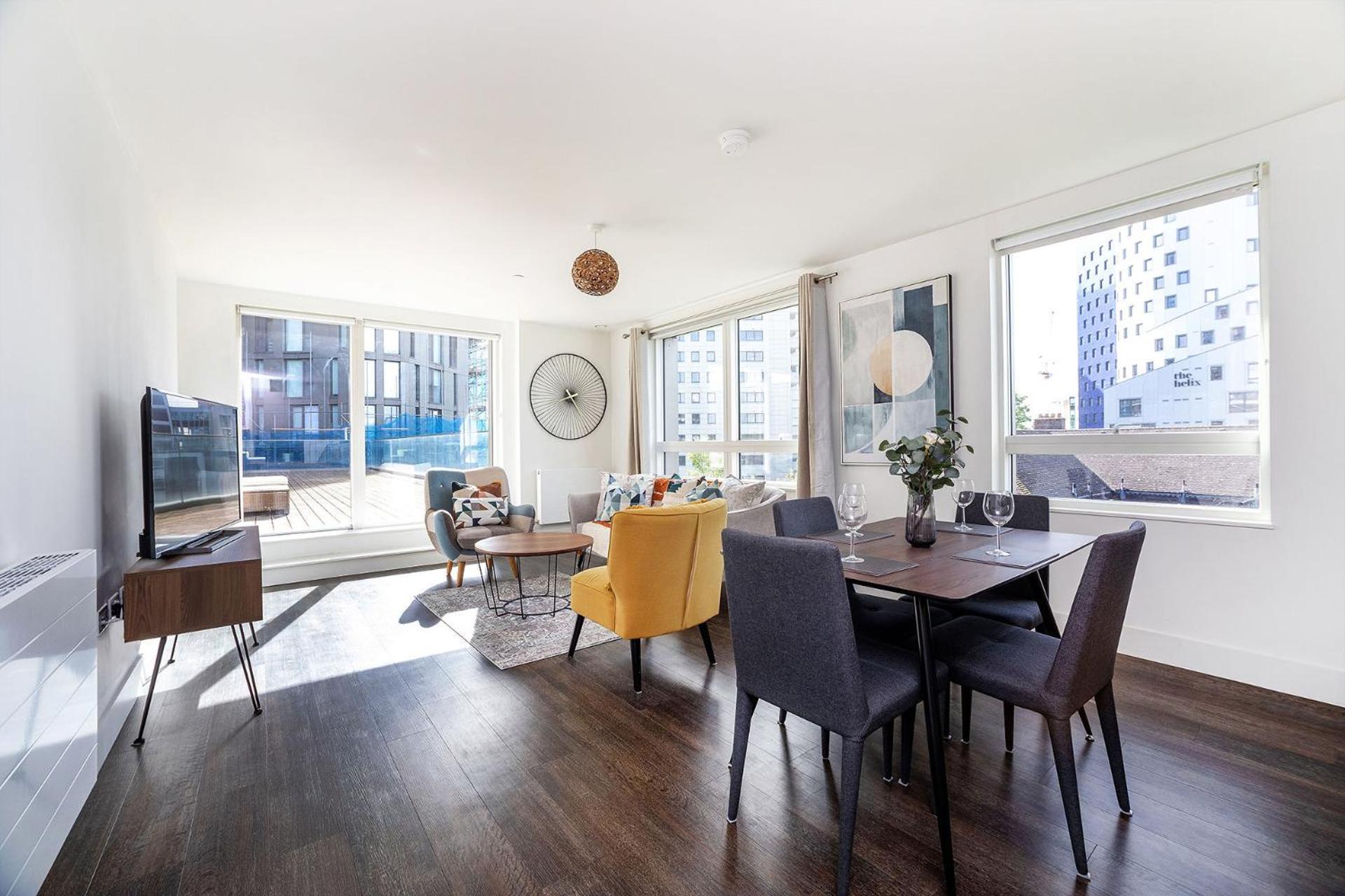 Modern, Stylish, Canalside Penthouse Next To Wembley Stadium! Apartment