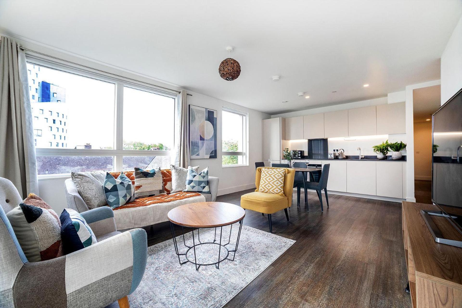 Modern, Stylish, Canalside Penthouse Next To Wembley Stadium! Apartment London