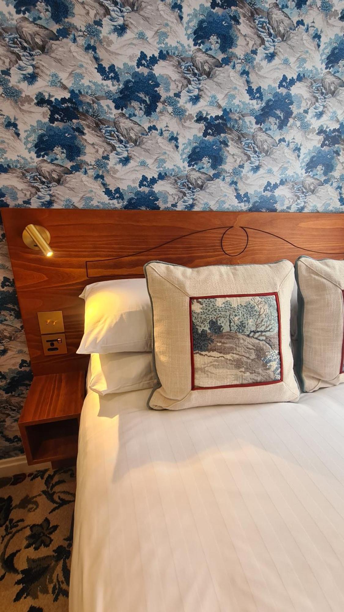 London Lodge Hotel