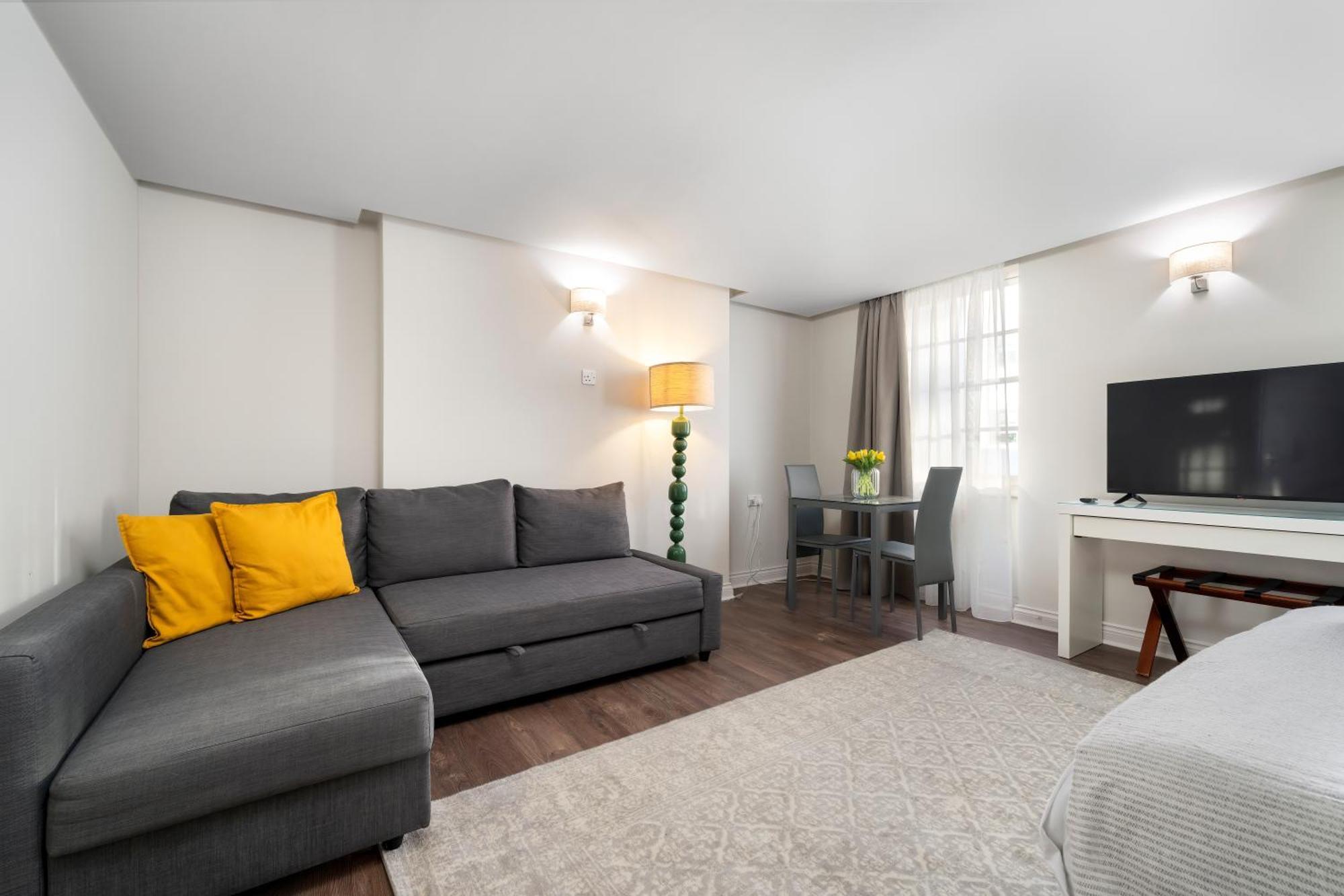 Fitzrovia Modern Apartment *