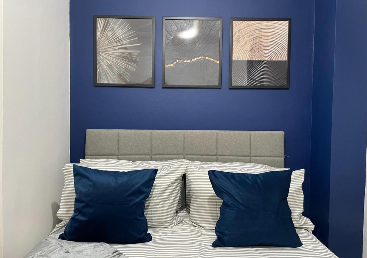 Beautiful Near Paddington - Sleeps 8 Apartment *