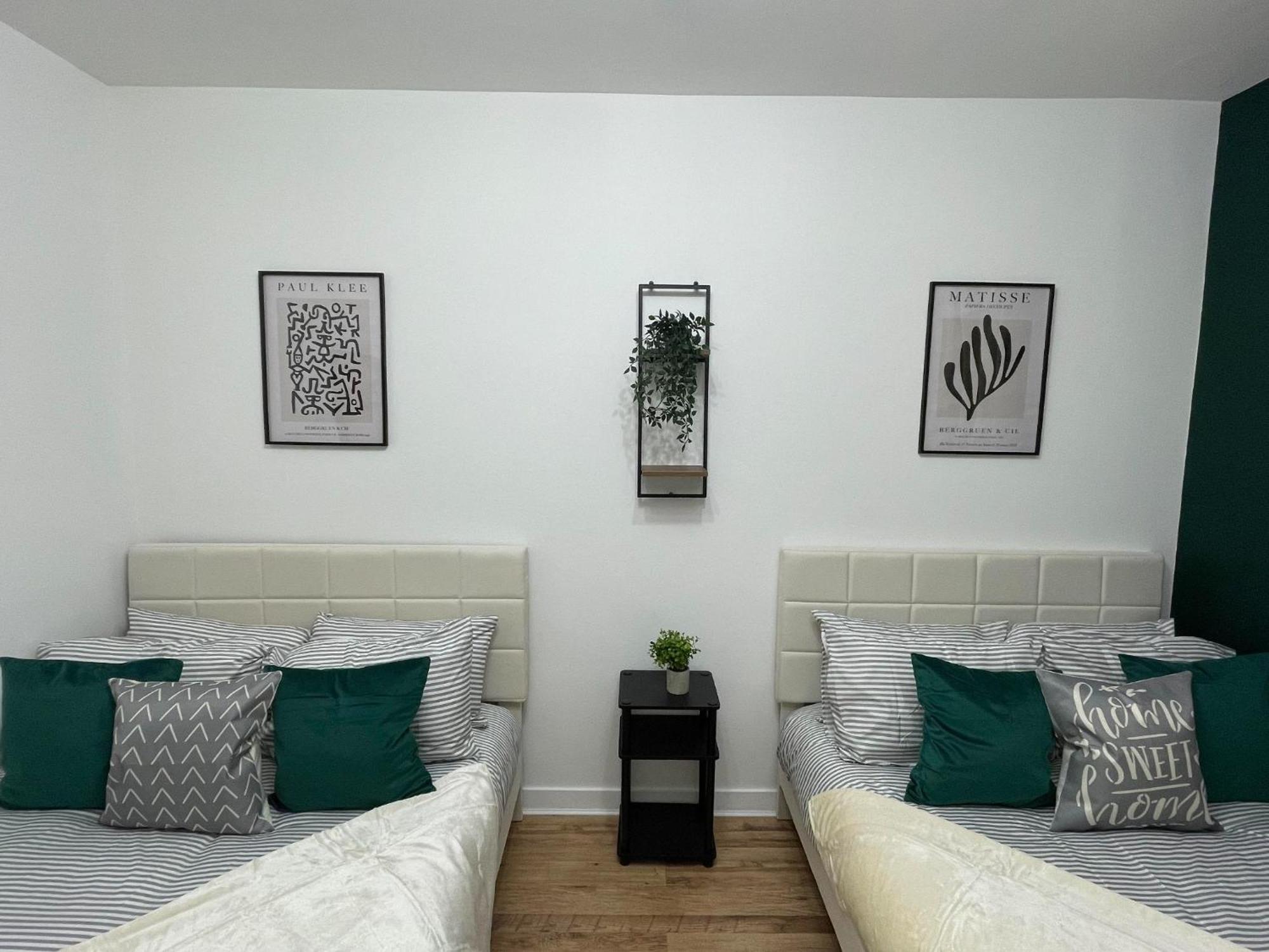 Beautiful Near Paddington - Sleeps 8 Apartment *