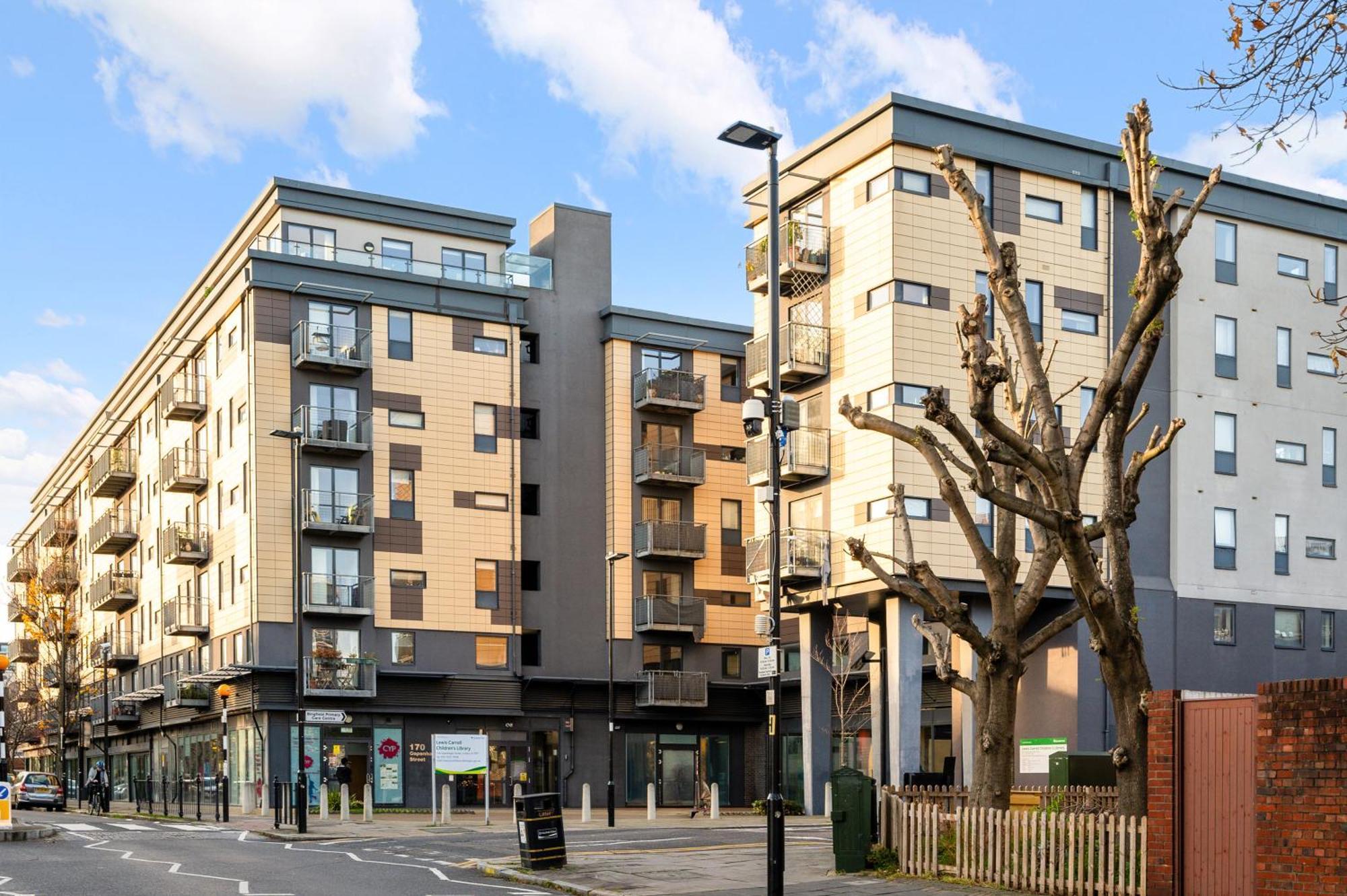 Hatton Gardens - 2 Bedroom Family Apartment London