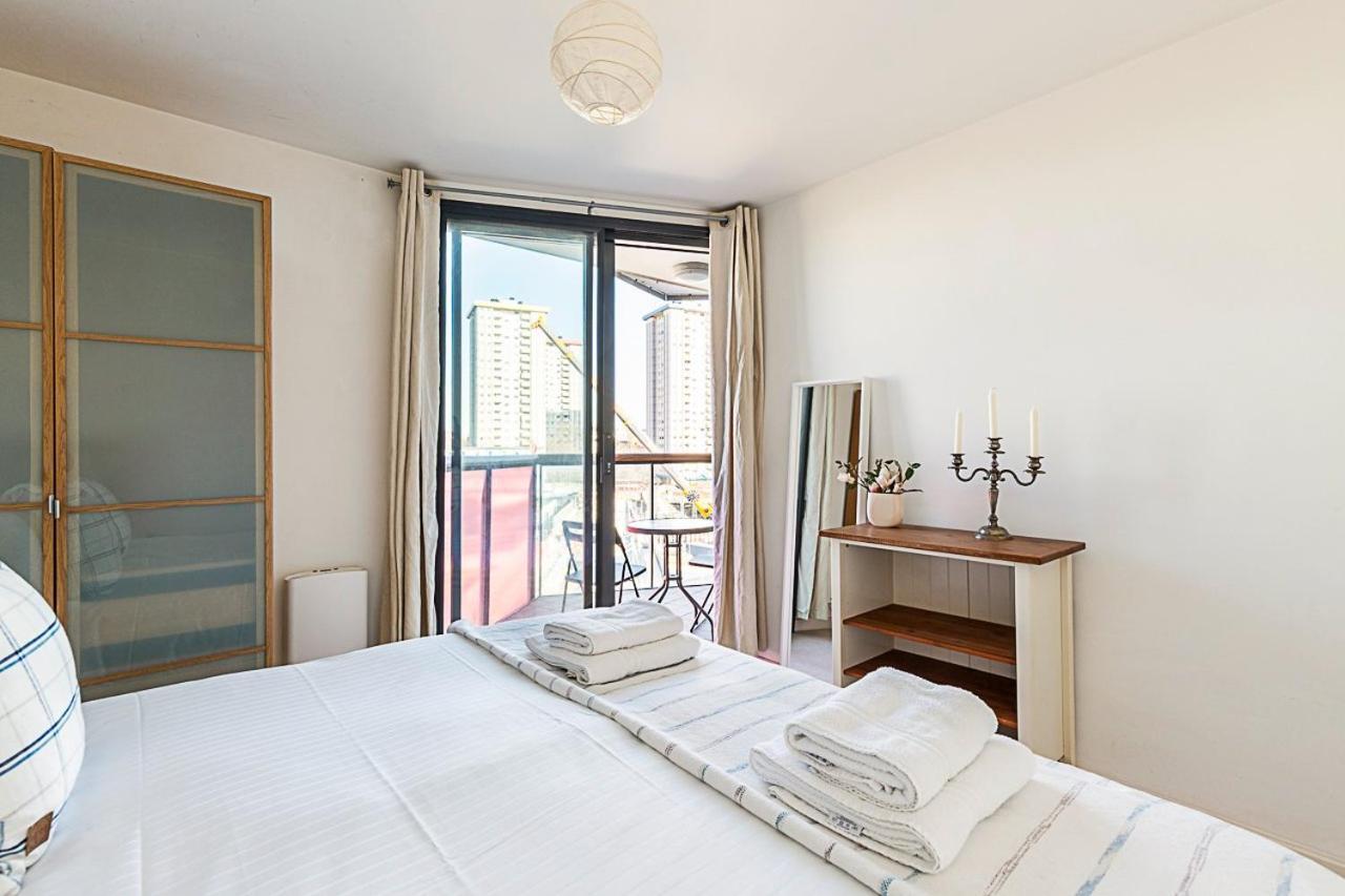 Bright Camden Retreat With Balcony Apartment London