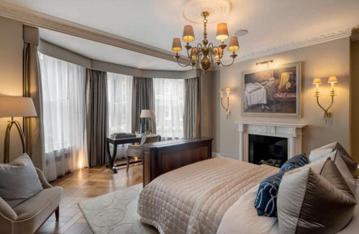 Exquisite 5br With Outdoor Terrace, Mayfair Apartment *