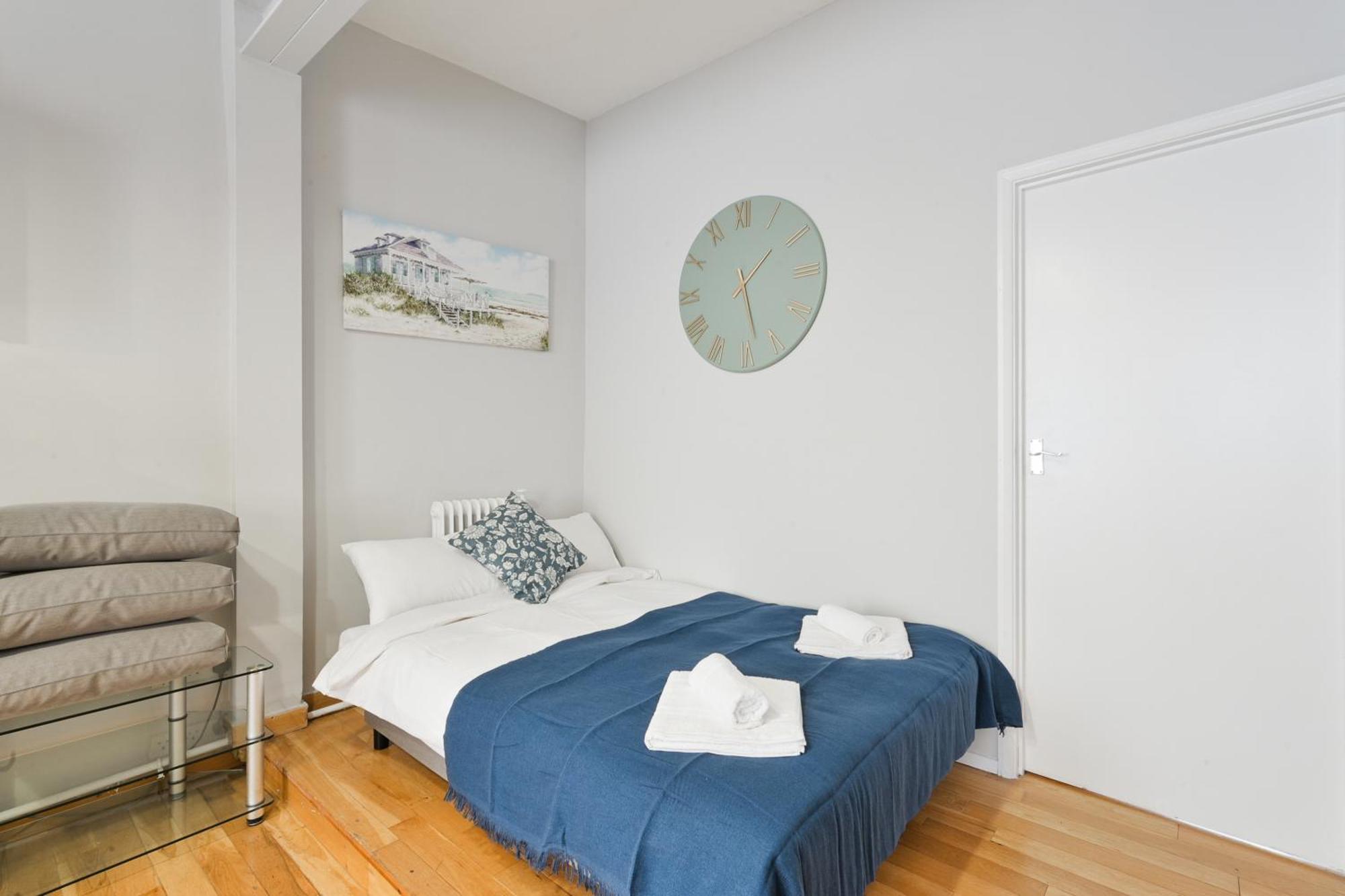 Hatton Gardens - 2 Bedroom Family * London