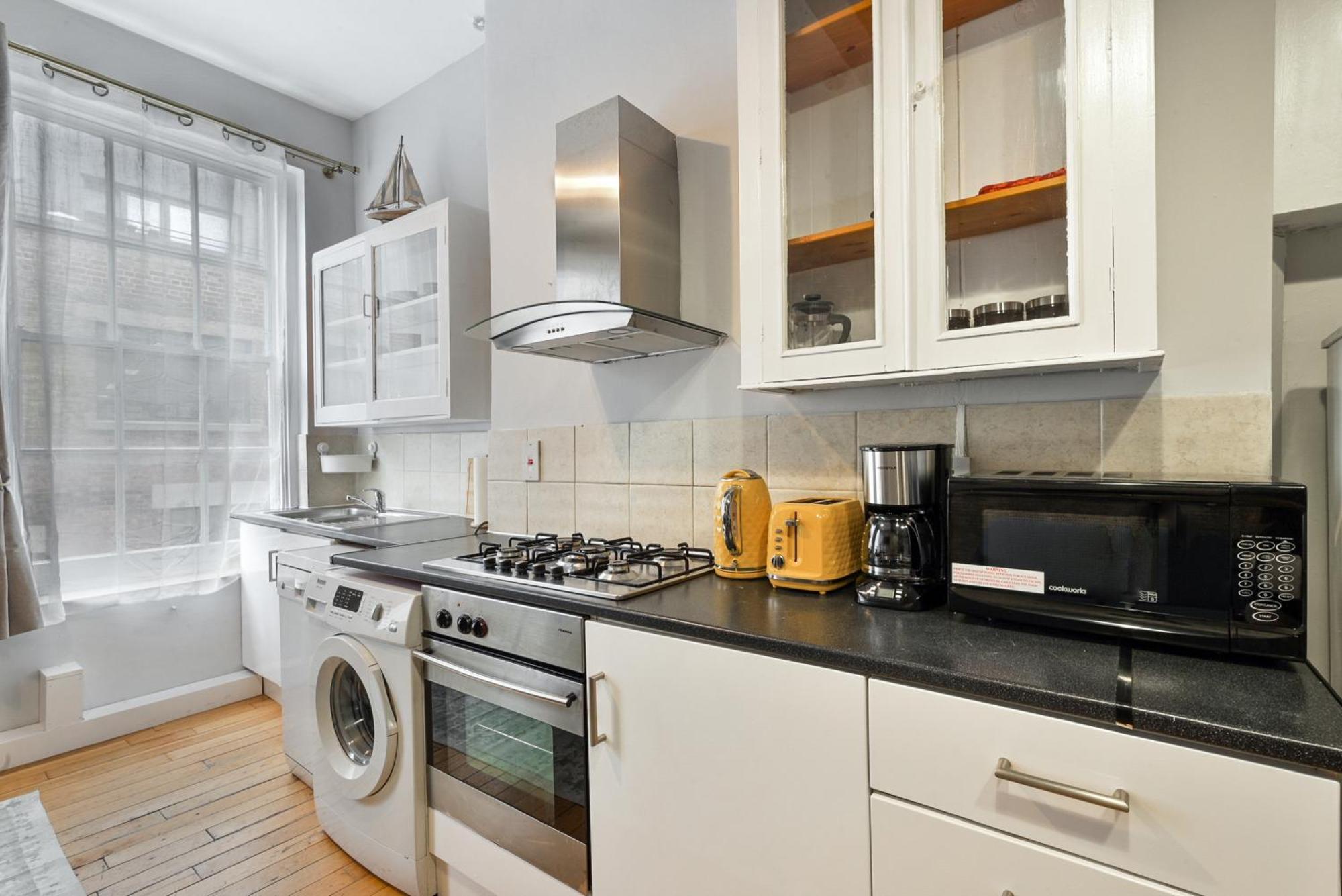 Hatton Gardens - 2 Bedroom Family * London