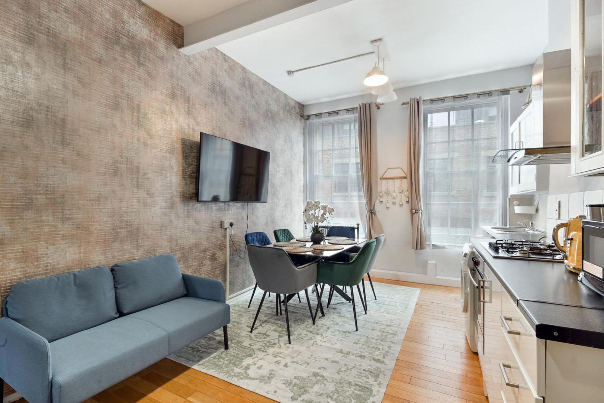 Hatton Gardens - 2 Bedroom Family Apartment London
