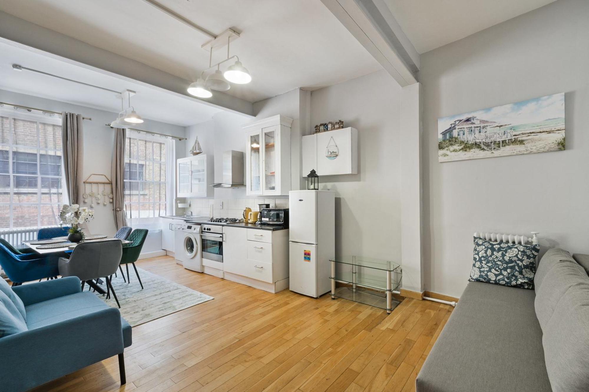 Hatton Gardens - 2 Bedroom Family Apartment
