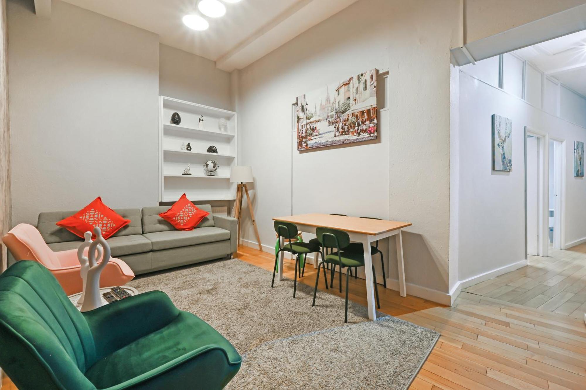 Hatton Gardens - 2 Bedroom Family Apartment